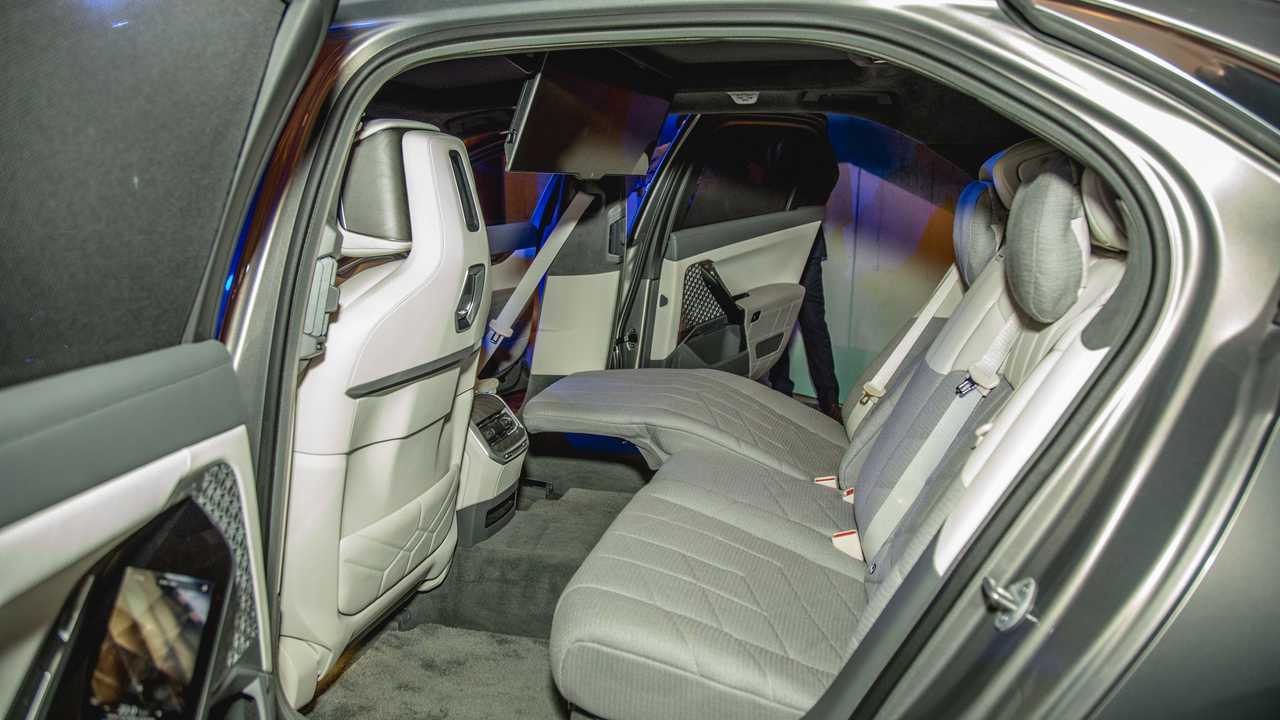 BMW i7 en el Teatro Real de Madrid