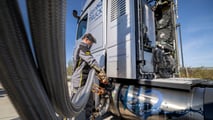 Il viaggio record di 1.047 km del Mercedes GenH2 a idrogeno