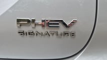 Mitsubishi Outlander Signature PHEV 2027
