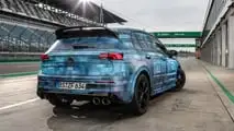 Golf R 2024 covered drive