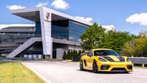 Porsche 718 Cayman GT4 RS Manthey Racing