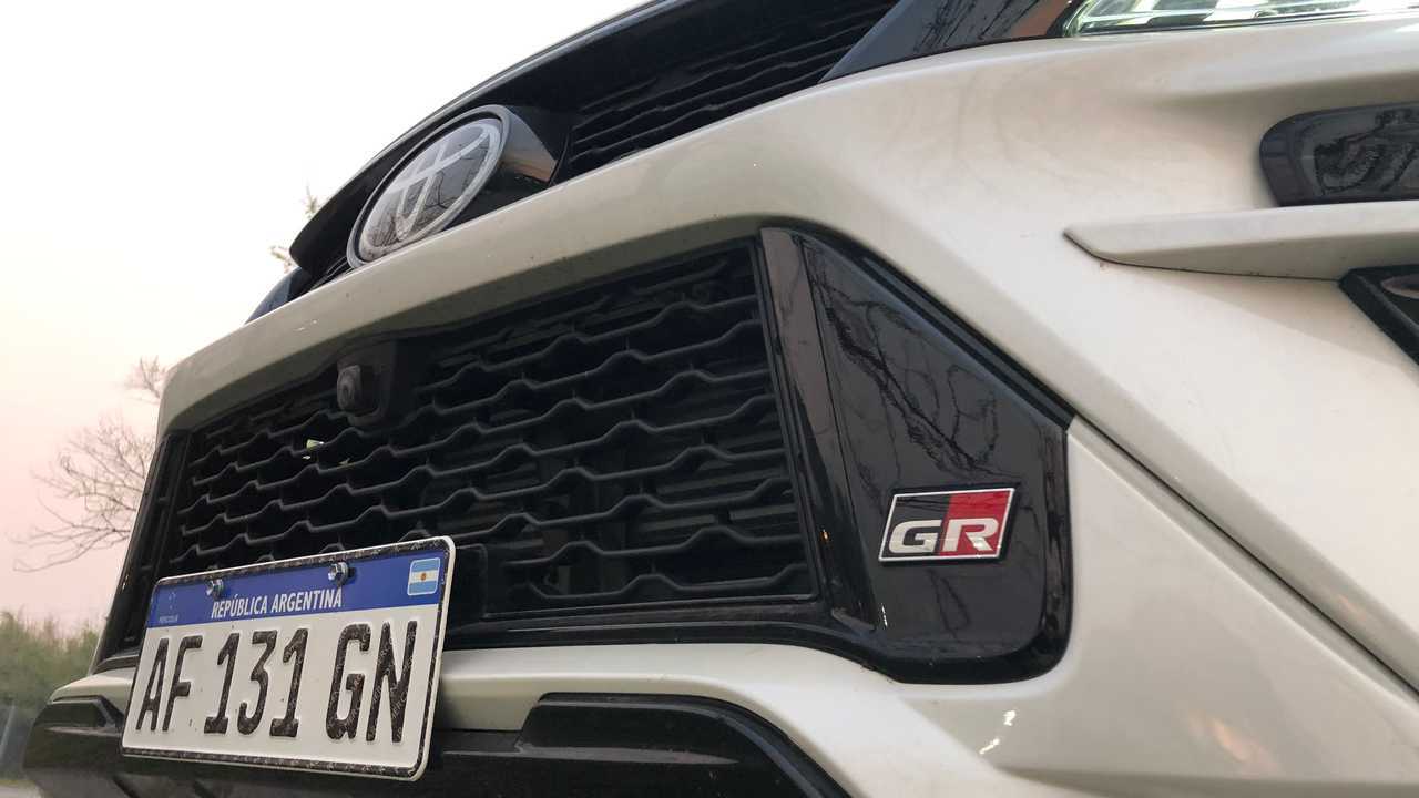 TOYOTA-SW4-GRSPORT-4