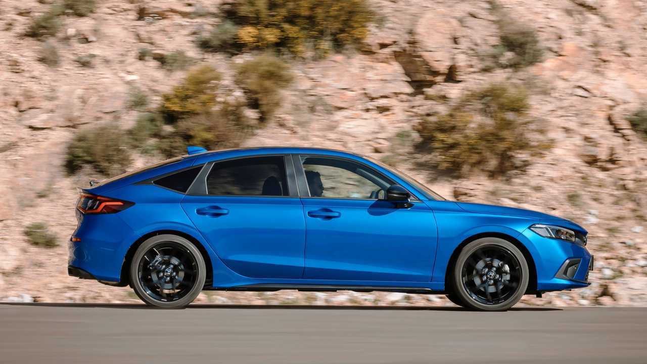 Honda Civic e:HEV (2022) nel test
