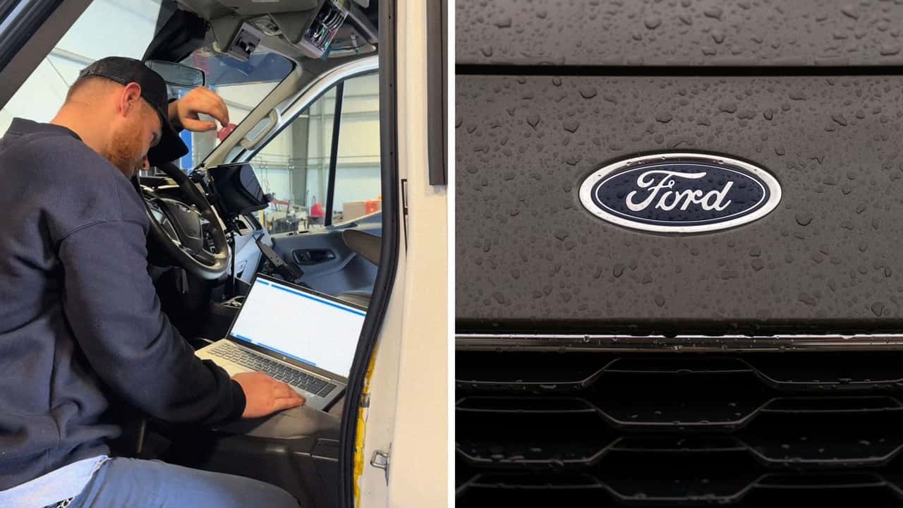 Mechanic Starts Diagnosing Ford