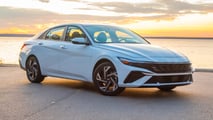 2025 Hyundai Elantra Hybrid Review