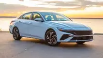 2025 Hyundai Elantra Hybrid Limited Review