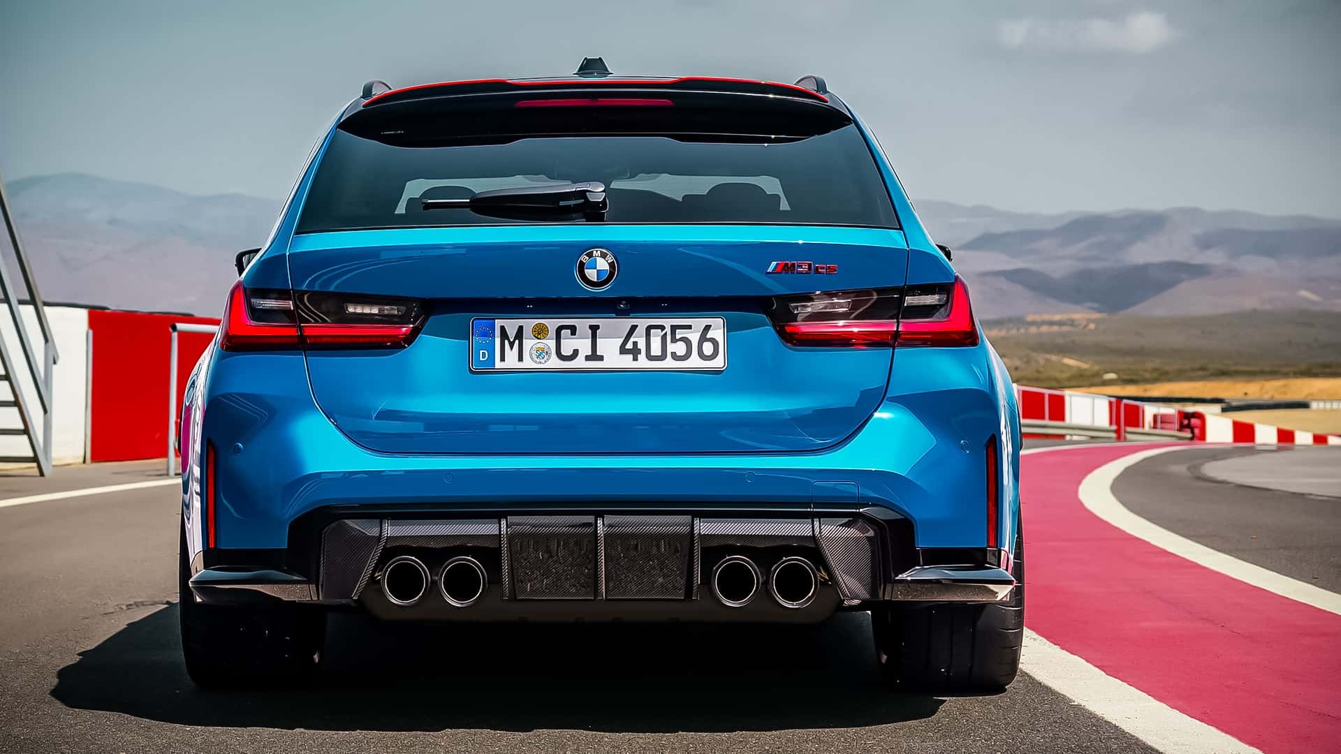 https://cdn.motor1.com/images/mgl/6Zo70G/s1/bmw-m3-cs-touring-2025.jpg