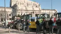 Trattori in marcia su Milano: gli agricoltori chiedono lo stato di crisi