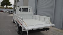 Ari 901 mit Doppelkabine als Pritschenwagen: Das Exterieur