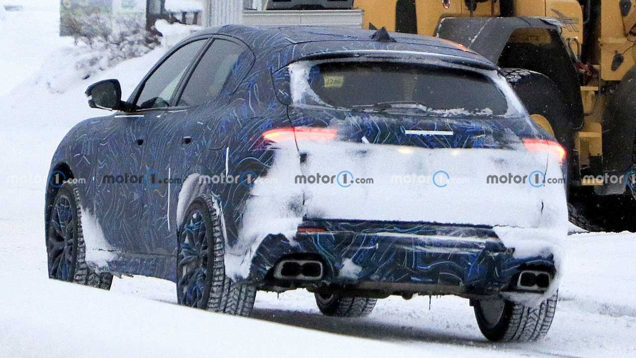 Nuove foto spia Maserati Grecale Trofeo