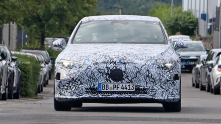 Yeni nesil Mercedes CLA casus fotoğrafları