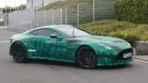 Aston Martin Vantage Casus Fotoğrafları