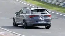 Photos espion de la Cupra Leon Sportstourer 2024