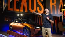 Lexus RZ cómic Salva Espín