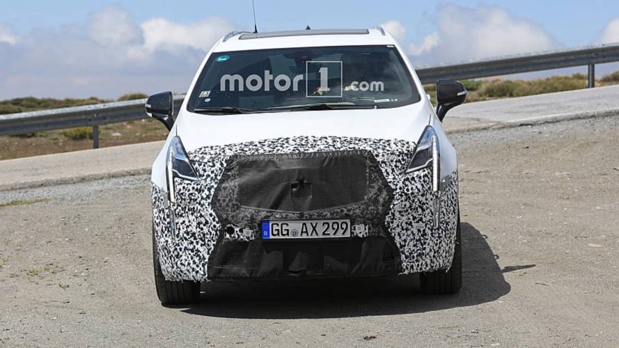 Cadillac XT5 facelift spy photo
