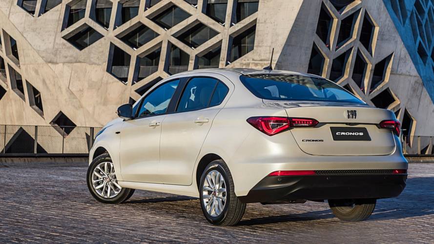 Fiat Cronos traseira