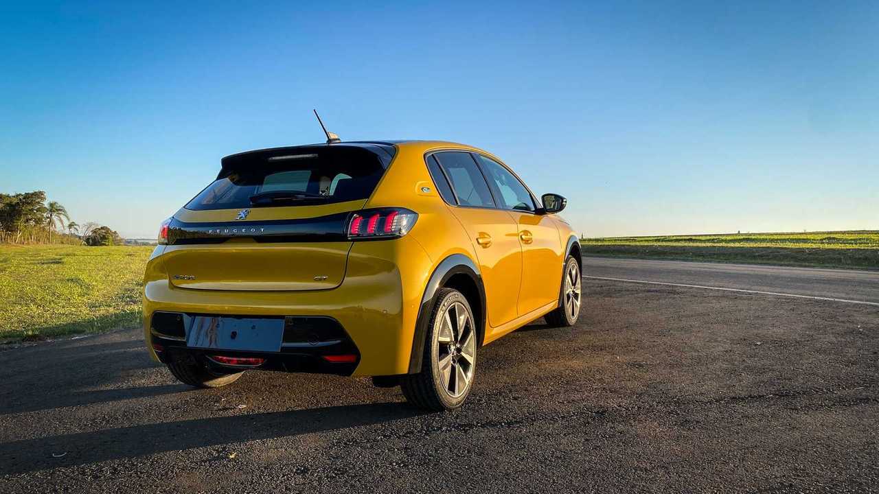 Peugeot 208 2021