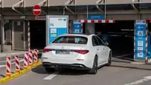Vollautomatisiertes und fahrerloses Parken am Flughafen Stuttgart