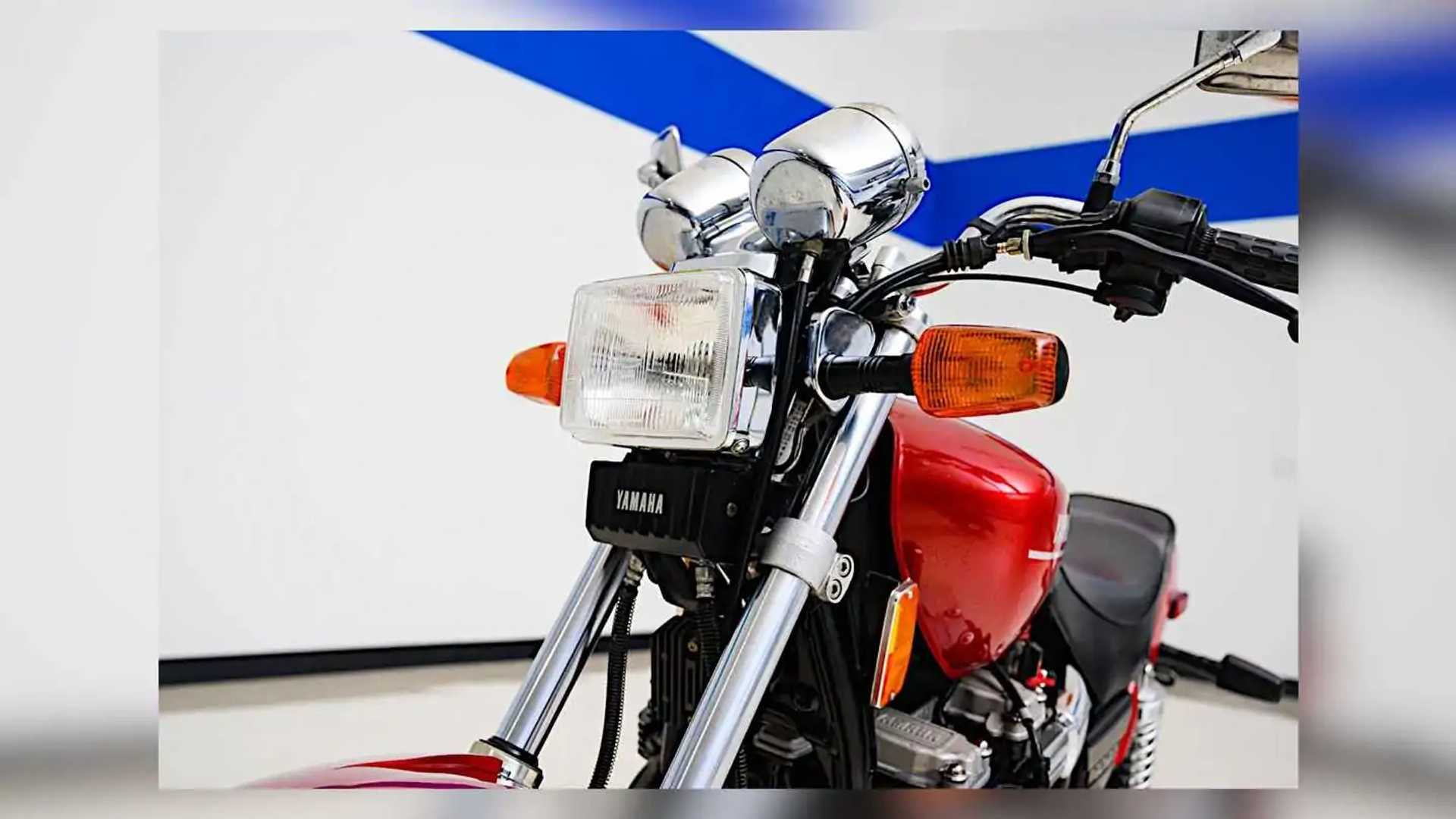 1990 Yamaha Radian YX600S Headlight