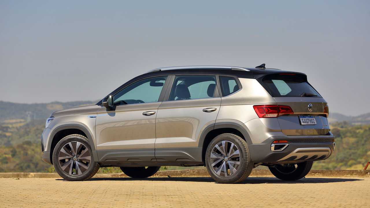 Comparativo: Jeep Compass S vs. Toyota Corolla Cross XRX Hybrid vs. VW Taos Launch Edition