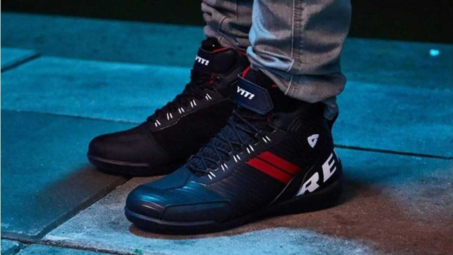 REV'IT! Launches Casual And Sporty G-Force Shoes