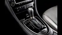 CLS im Uhrendesign