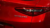 Alfa Romeo Stelvio: LA 2016