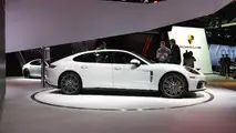 2017 Porsche Panamera 4 E-Hybrid Executive: LA 2016