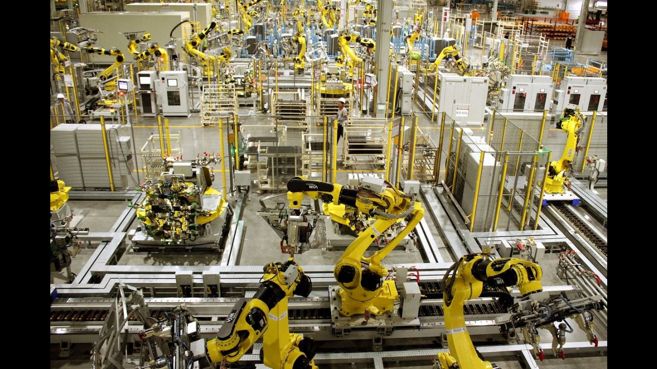 Kia inicia produção em mega fábrica no México; unidade também irá abastecer o Brasil