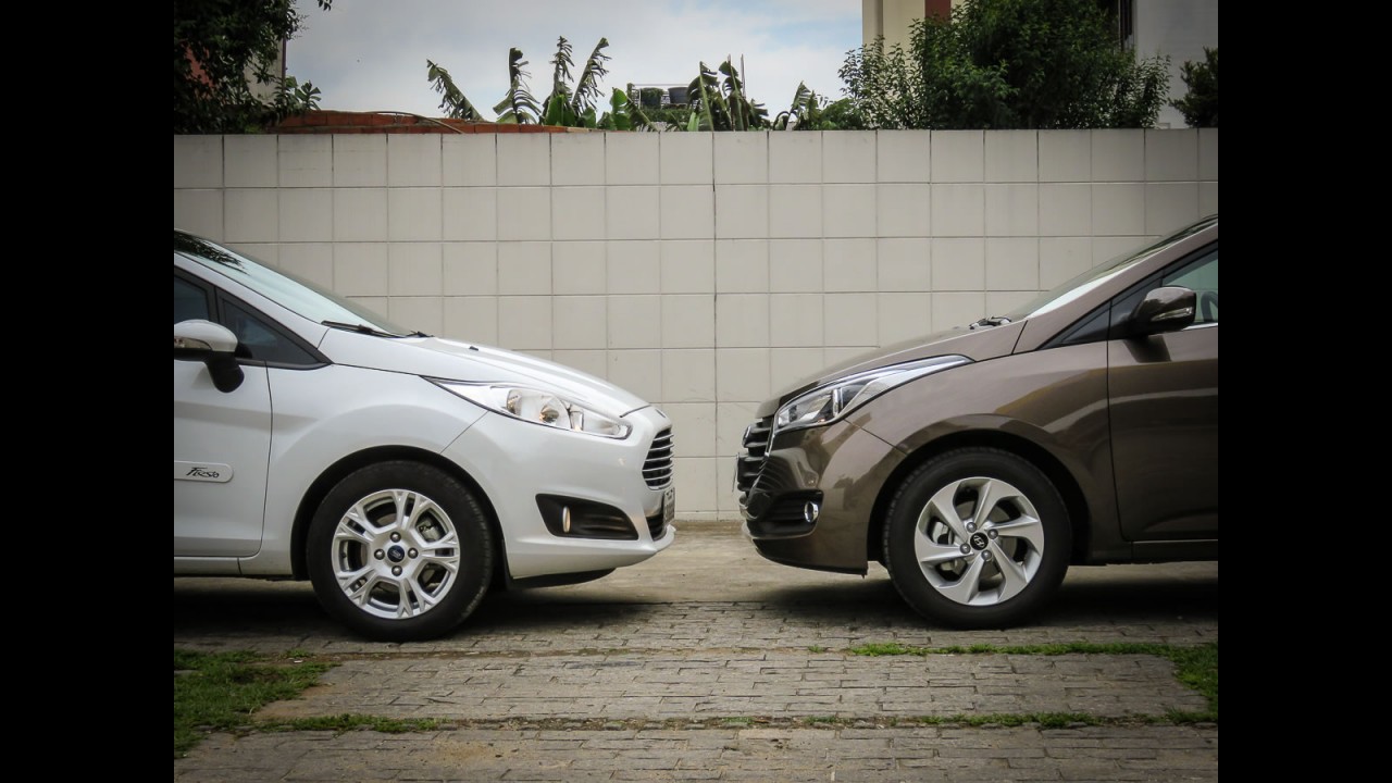 Teste CARPLACE: novo Hyundai HB20 melhora, mas ainda não bate o Fiesta