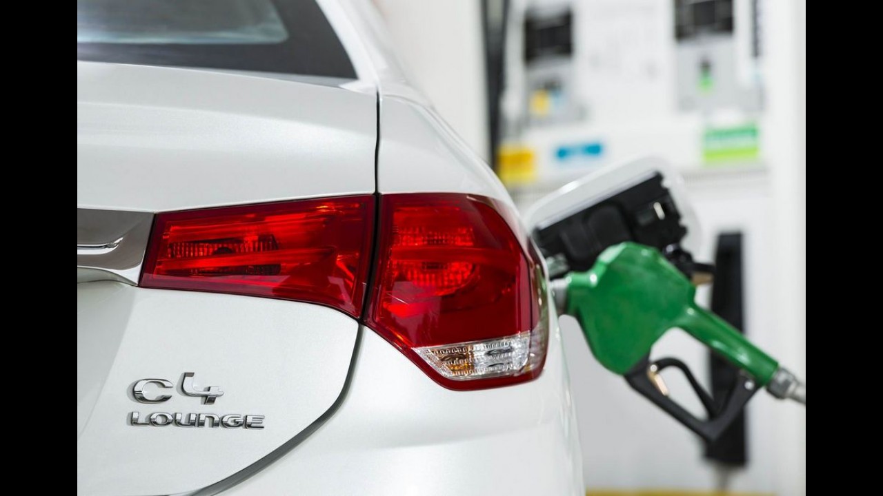 Gasolina: nova mistura com 27% de etanol chega aos postos no dia 16