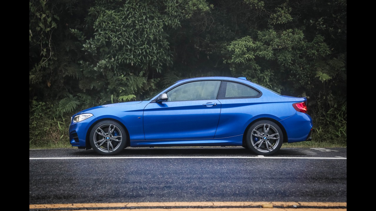 Cupês de sangue azul: novo Audi TT encara BMW M235i