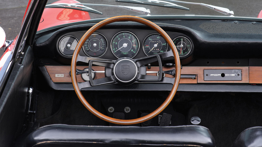 La première Porsche 911 Cabriolet est en vente aux enchères