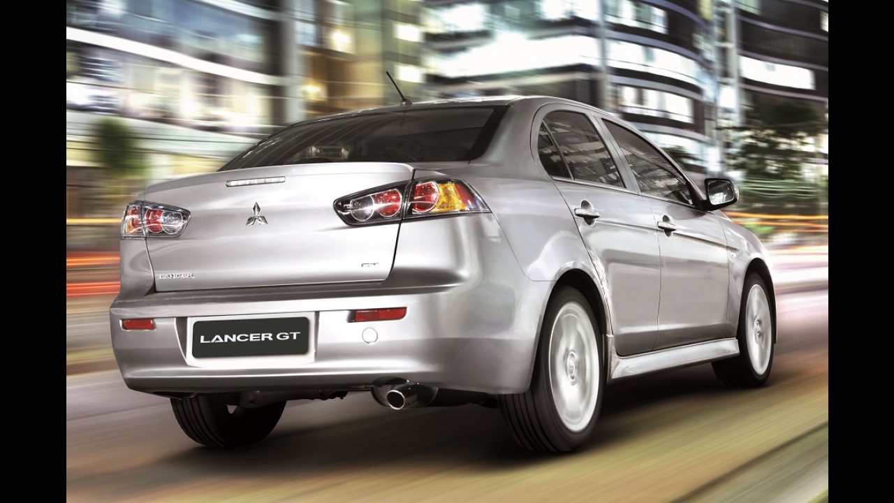 Lancer ganhará facelift com visual inspirado no Outlander ainda em 2015