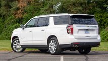 2021 Chevrolet Suburban rear three-quarter