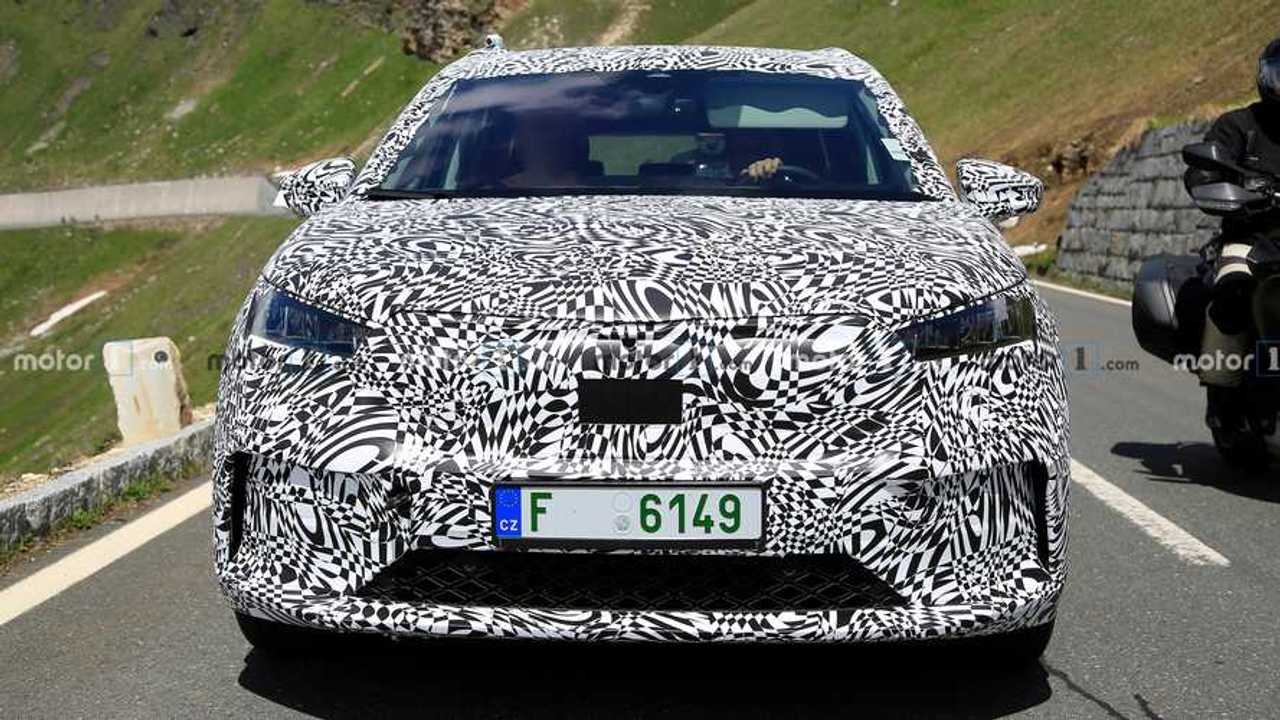 Skoda Enyaq iV 2021 nuevas fotos espía
