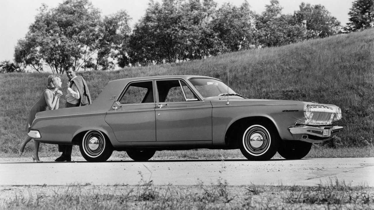 Dodge 330