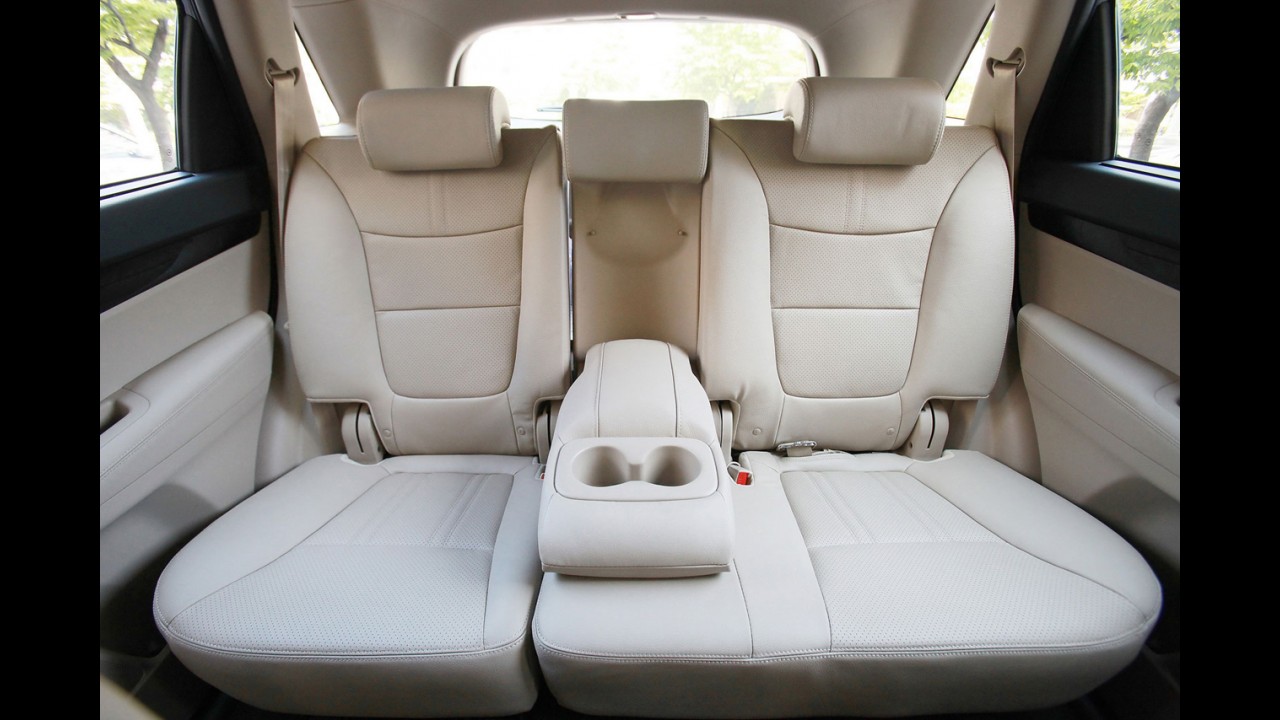 Kia divulga primeiros detalhes oficiais da versão europeia do renovado Sorento 2013
