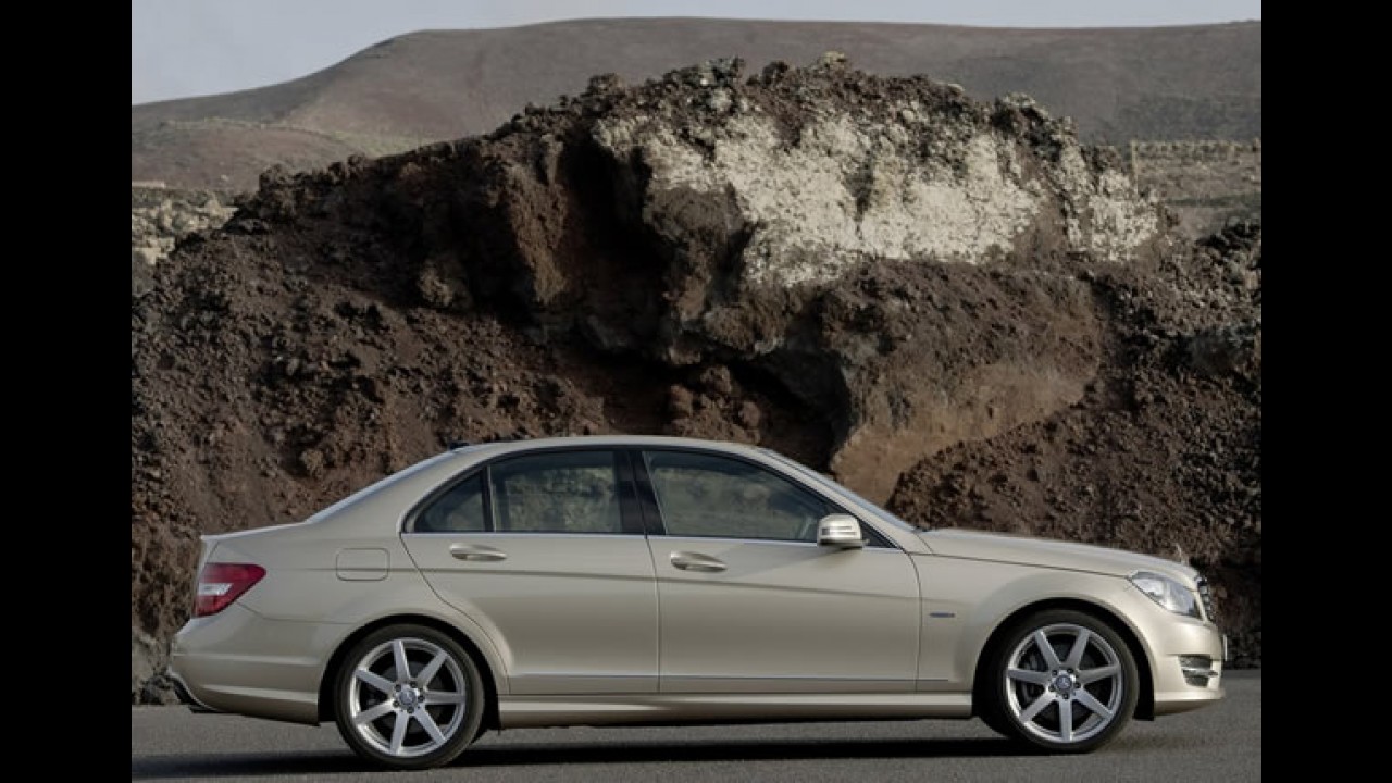 Mercedes-Benz lança linha Classe C 2012 no Brasil com preços entre R$ 116.900 e R$ 191.900