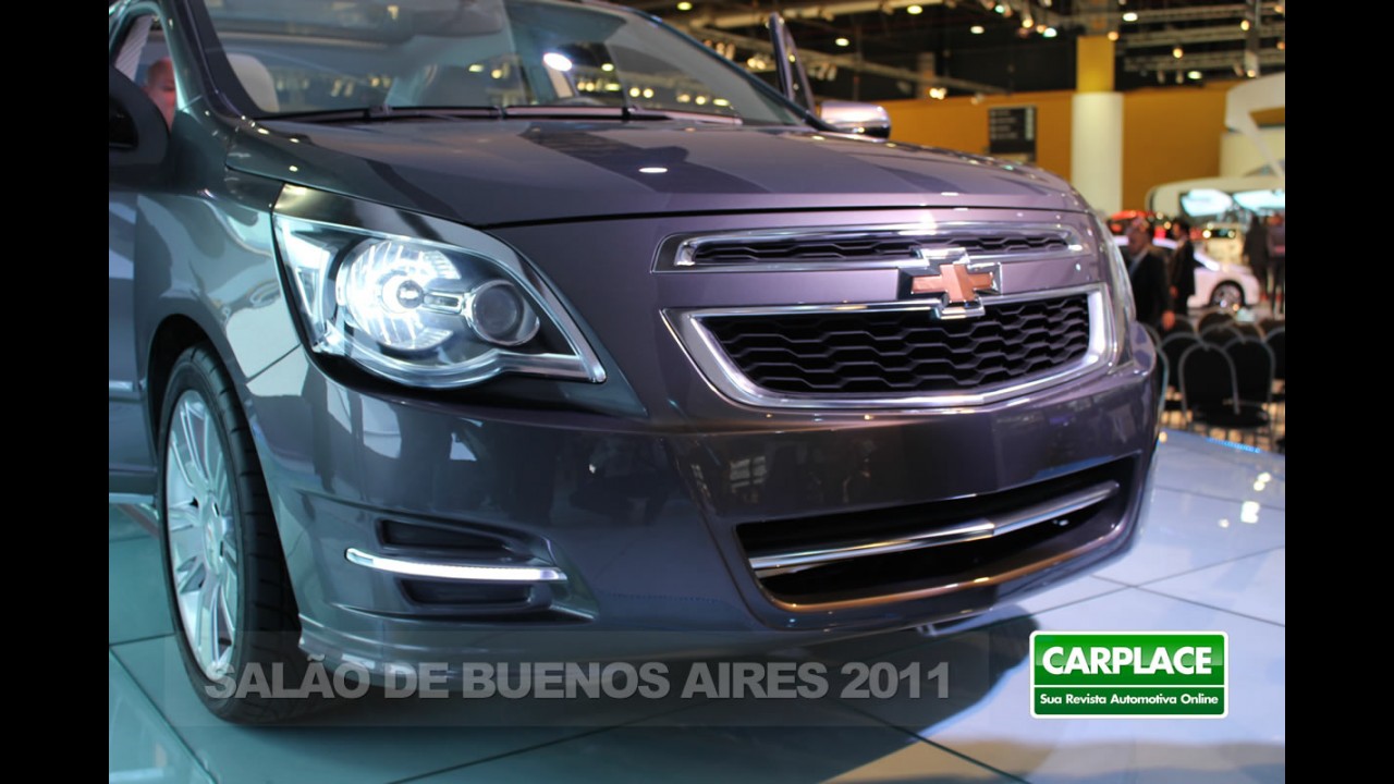 Flagra: Novo Chevrolet Cobalt sem disfarces - Veja as diferenças com o Agile