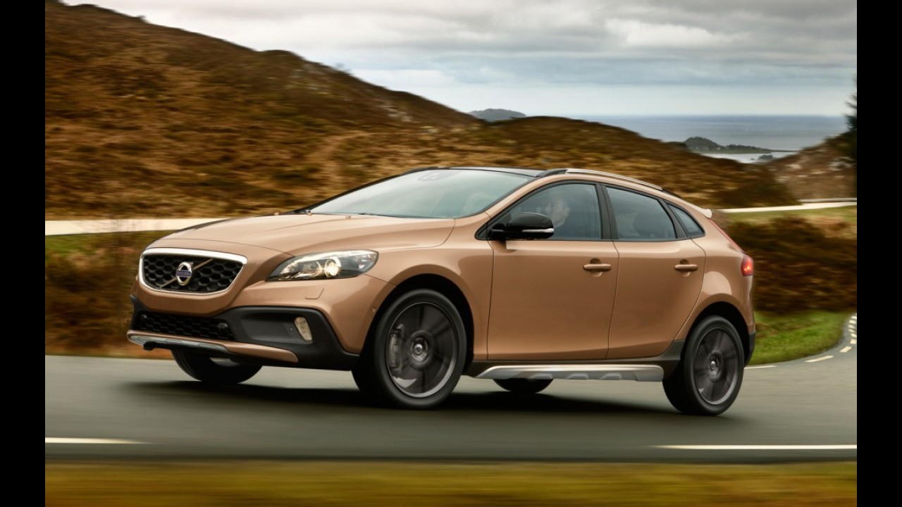 Volvo planeja novo hatch médio e inédito crossover compacto