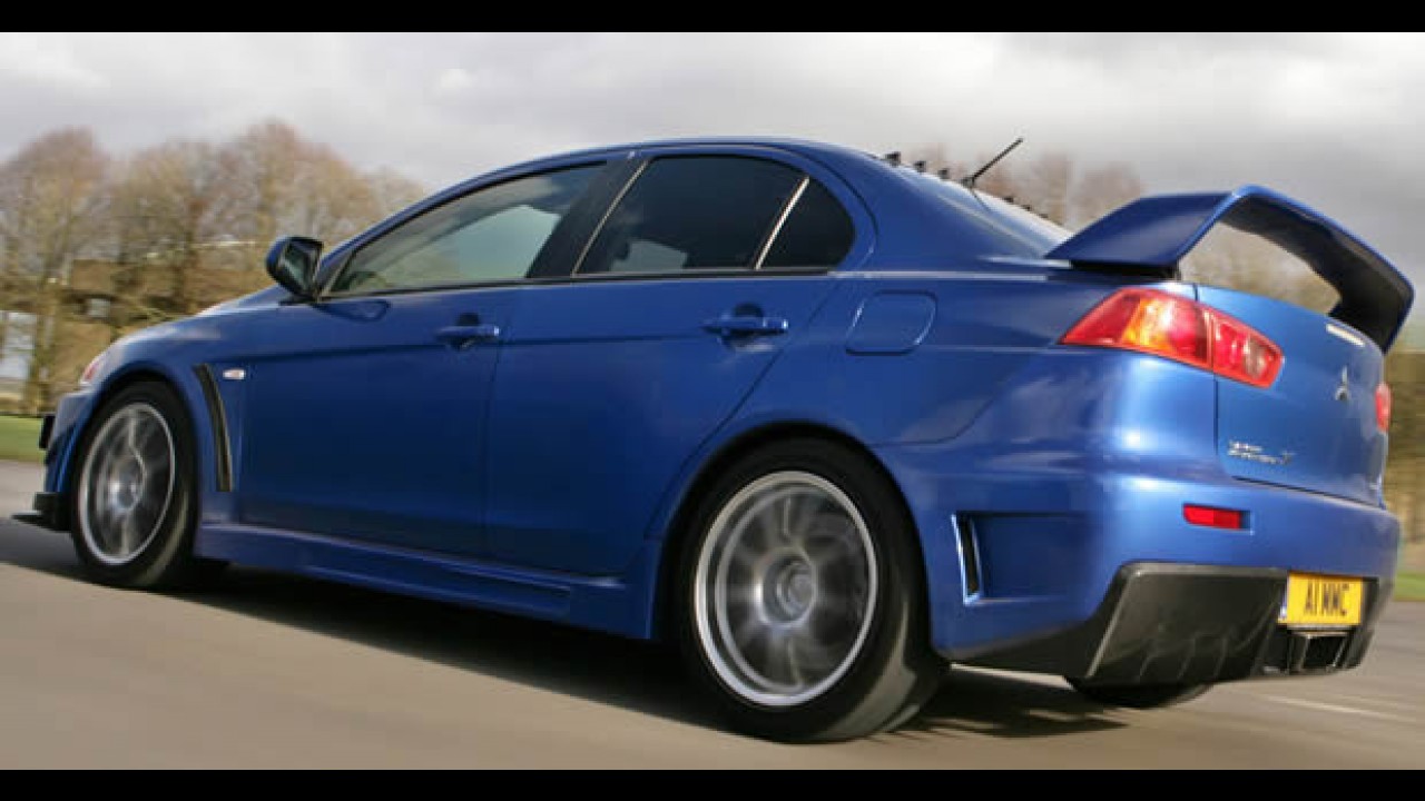 Mitsubishi Lancer Evolution X FQ-400 - Versão vai de 0 a 100km/h em apenas 3,8 segundos
