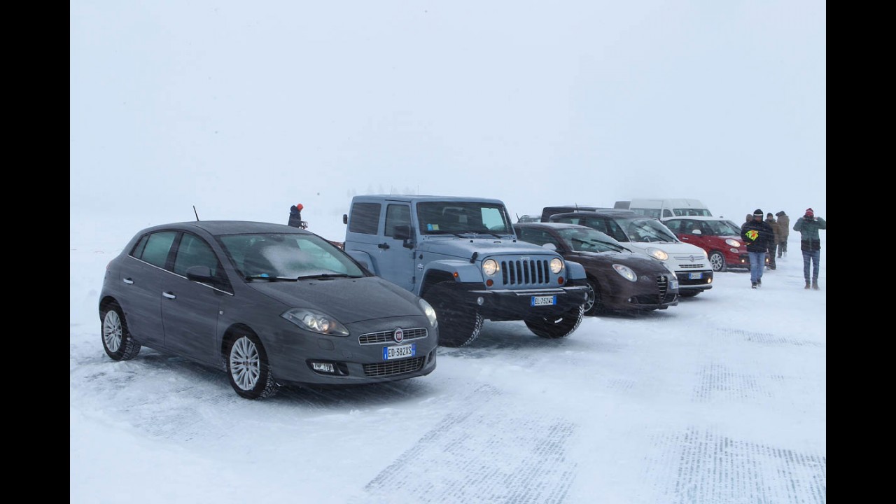 Vídeo: CARPLACE na neve - drift no gelo e "babás eletrônicas" em ação