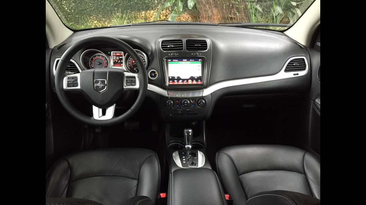 Avaliação: Dodge Journey se distancia do Freemont com versão AWD
