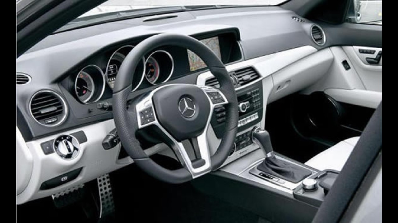 Mercedes mostra Classe C 2011 com leve reestilização