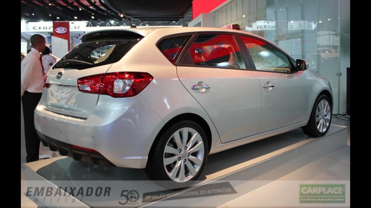 Revista Car and Driver mostra Novo i30 e diz que Kia Ceed virá ao Brasil
