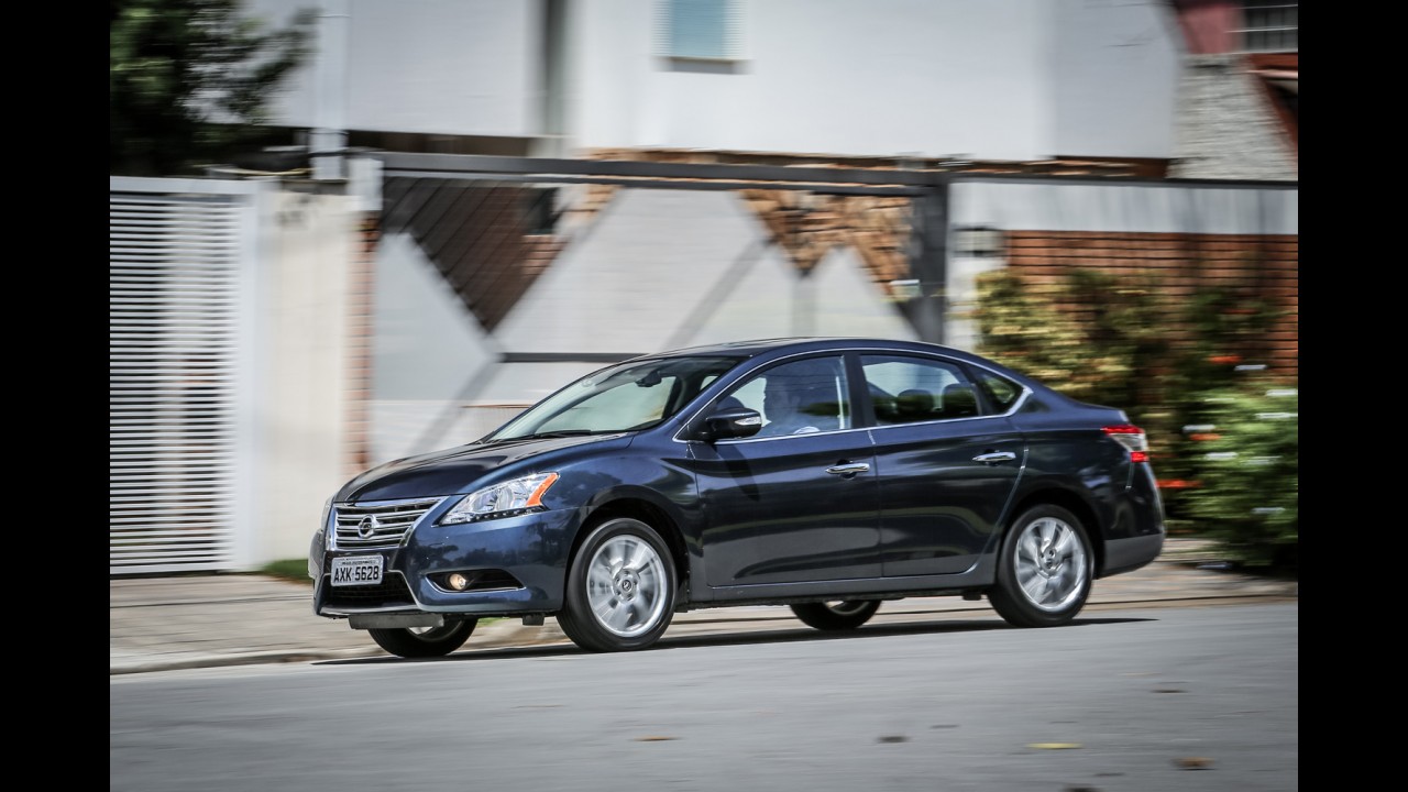 Teste CARPLACE: os novos Focus e Sentra encaram Civic e C4 Lounge