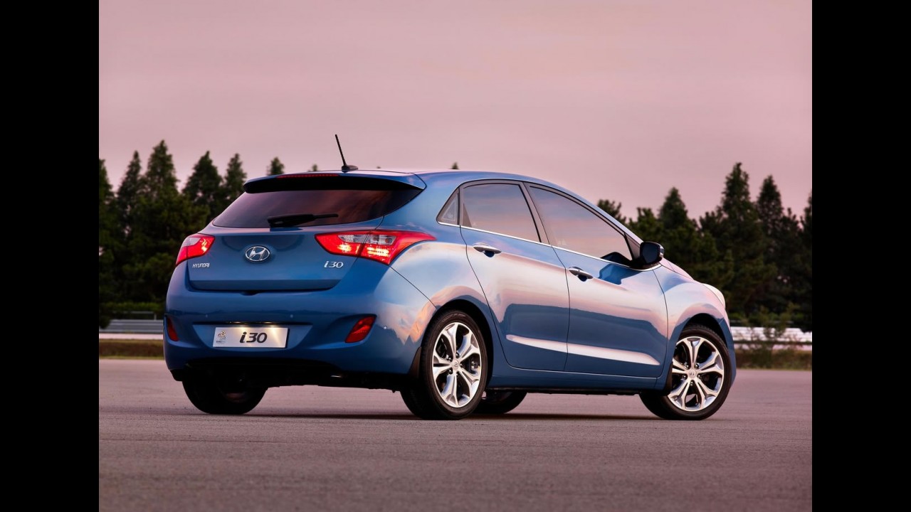 Hyundai prepara Novo i30 Híbrido - Lançamento acontece em 2012