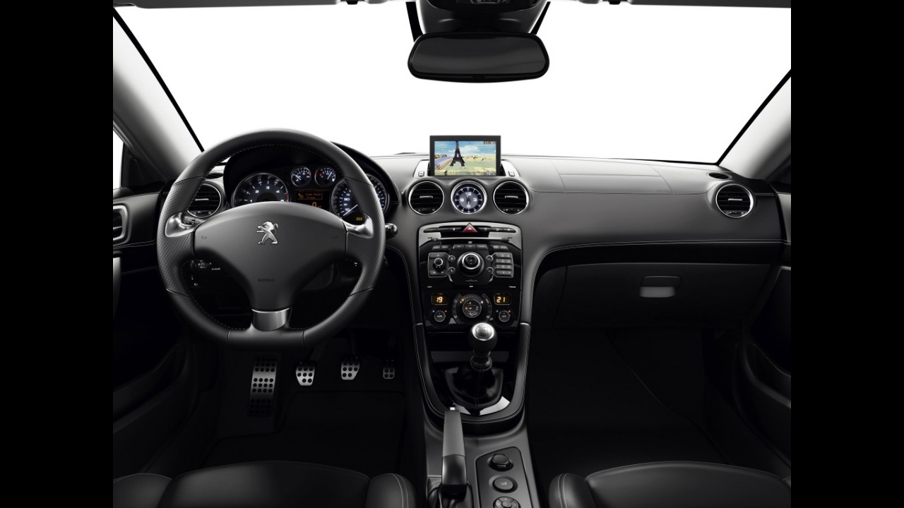 Peugeot RCZ reestilizado chega ao Brasil em abril