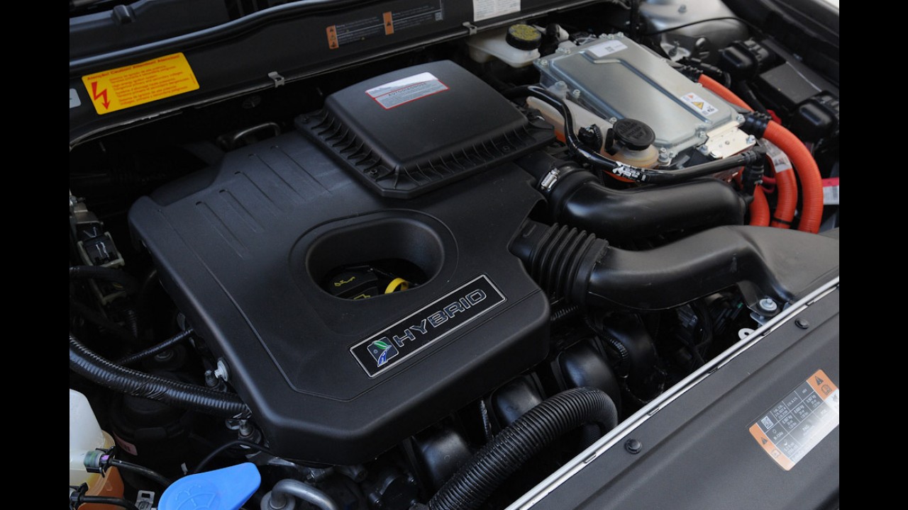 Volta rápida: Fusion Hybrid ainda cobra caro por consciência ecológica